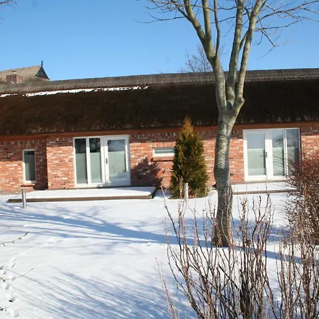 Holiday home Boddenblick Fw Anton Barnstorf