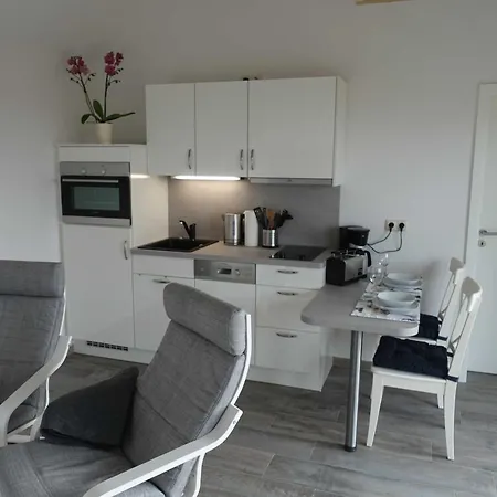 Boddenblick Fw Anton Holiday home *